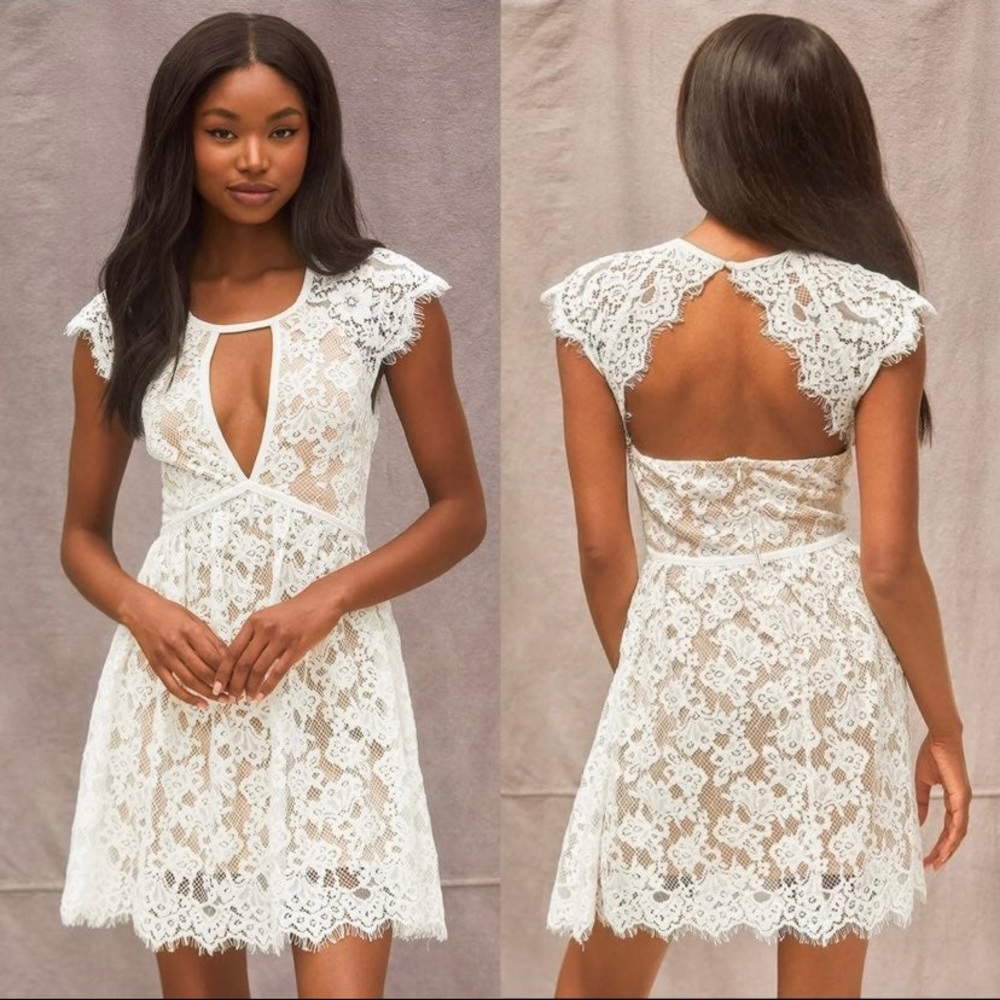 NWOT lulus white lace dress